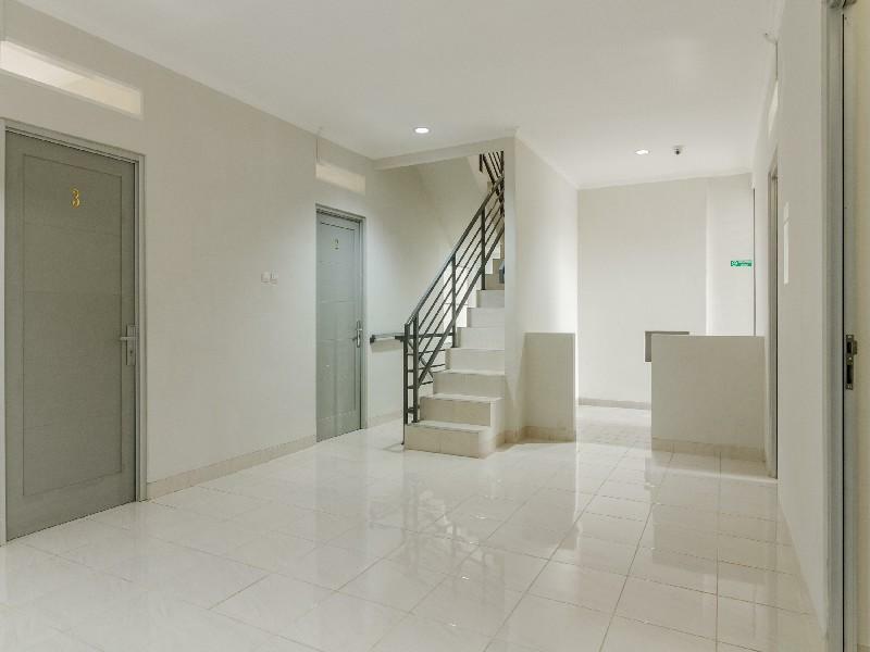 Reddoorz @ Cipete Raya Hotell Jakarta Eksteriør bilde