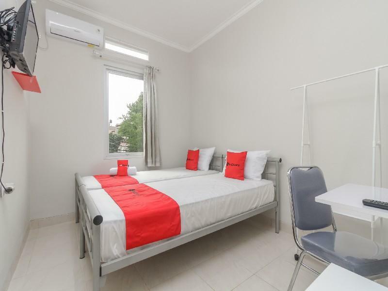 Reddoorz @ Cipete Raya Hotell Jakarta Eksteriør bilde
